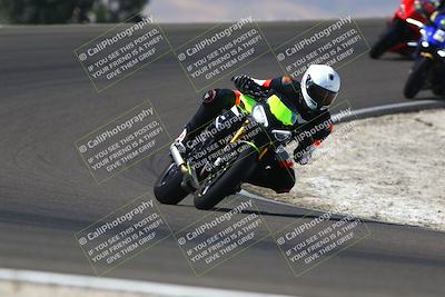 media/Sep-21-2025-TrackDaz (Sun) [[277c75b276]]/B Group/1220pm (Turn 2)/